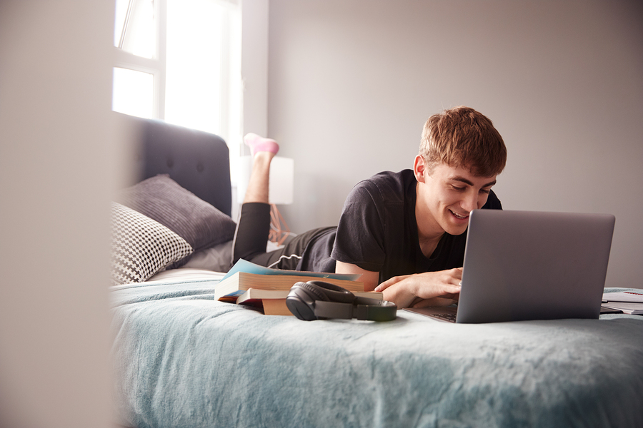 college student with computer